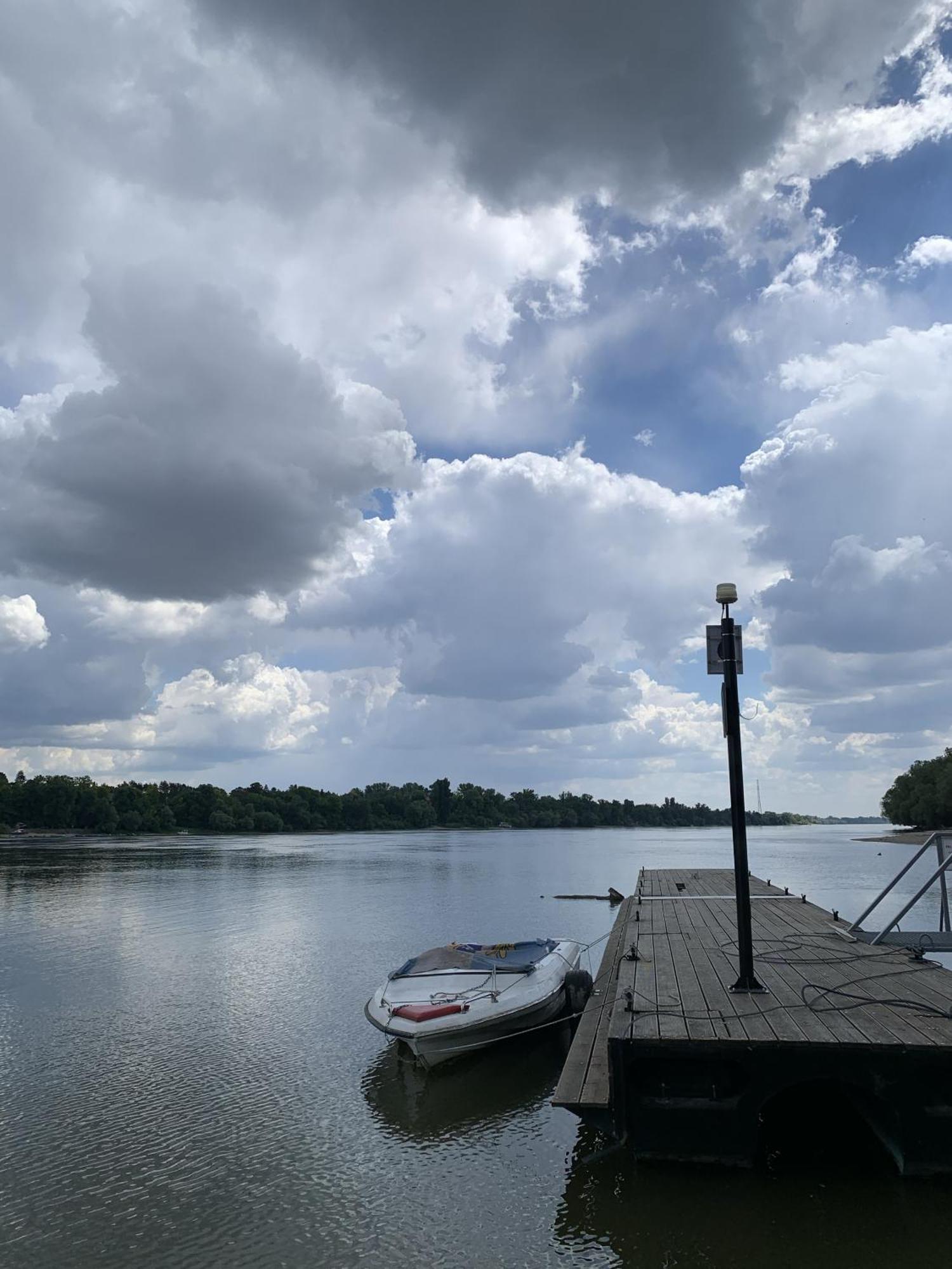 Marika Vendeghaz Villa Szigetmonostor Exteriör bild